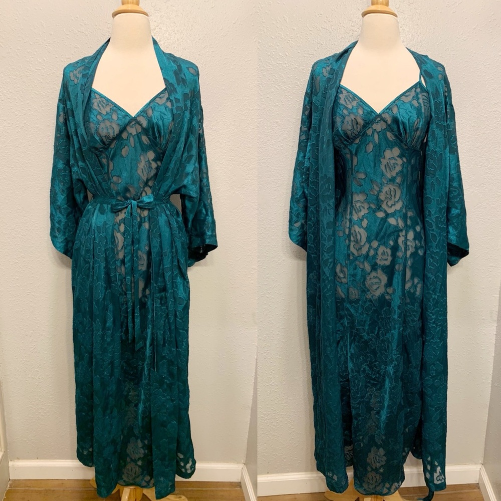 Vintage Victoria Secret Robe & Slip
